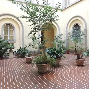 Domus 28 Italia