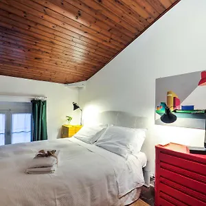 Aparthotel Palazzo Delle Guglie By Postcardsfrom